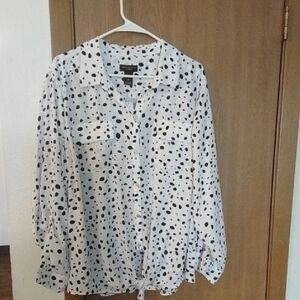 Investments Black and White Polka Dot Button Down Shirt